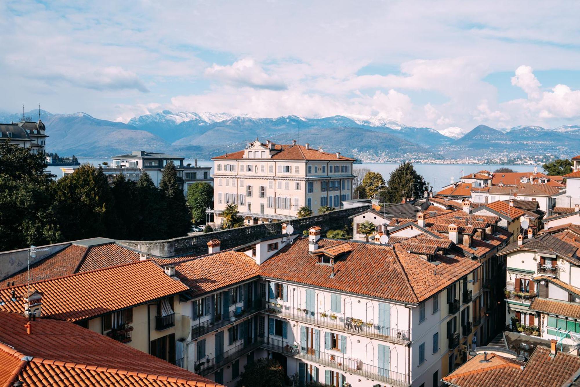 Suite Romantic Vista Lago Stresa Exterior foto