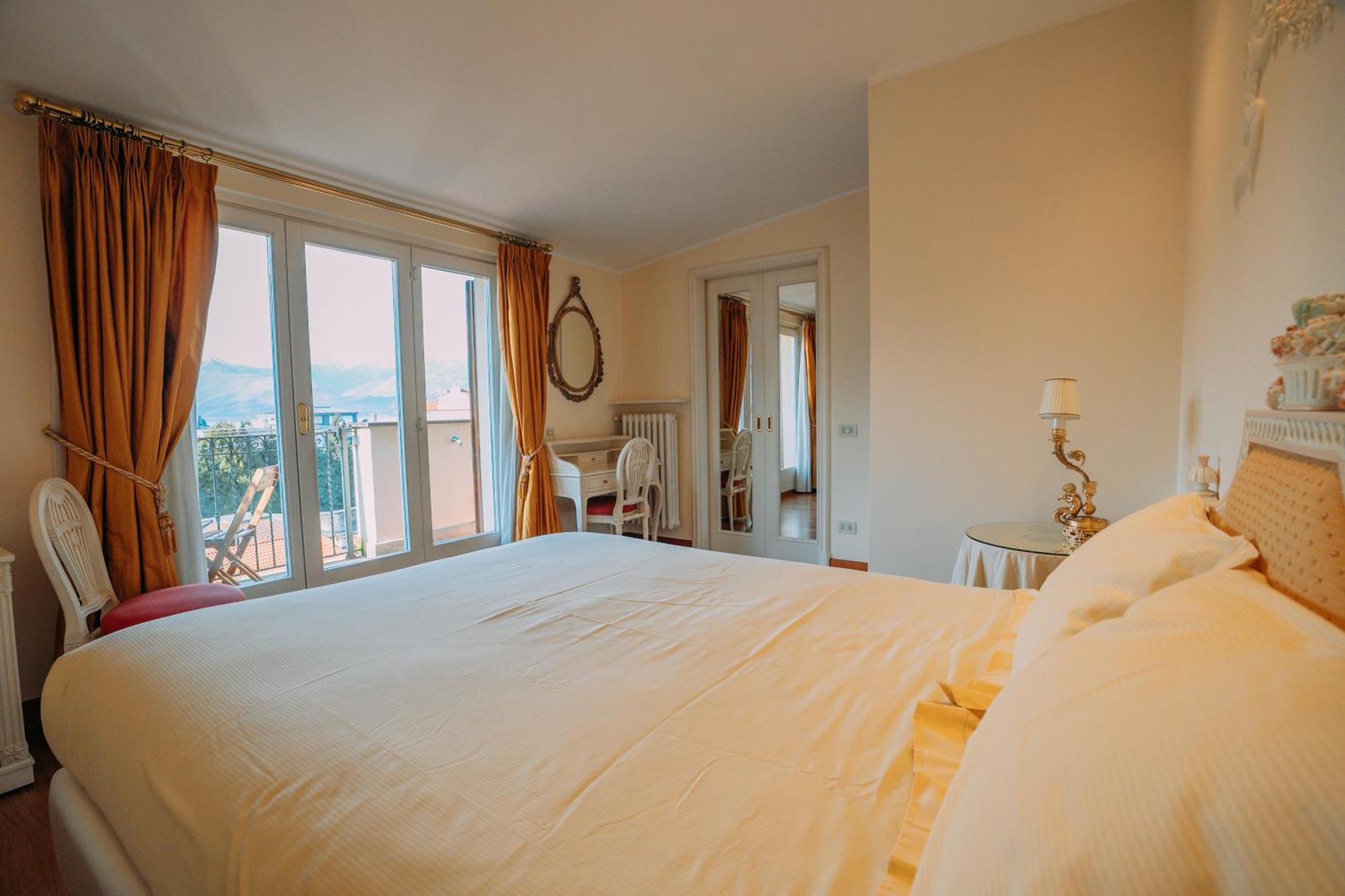 Suite Romantic Vista Lago Stresa Exterior foto